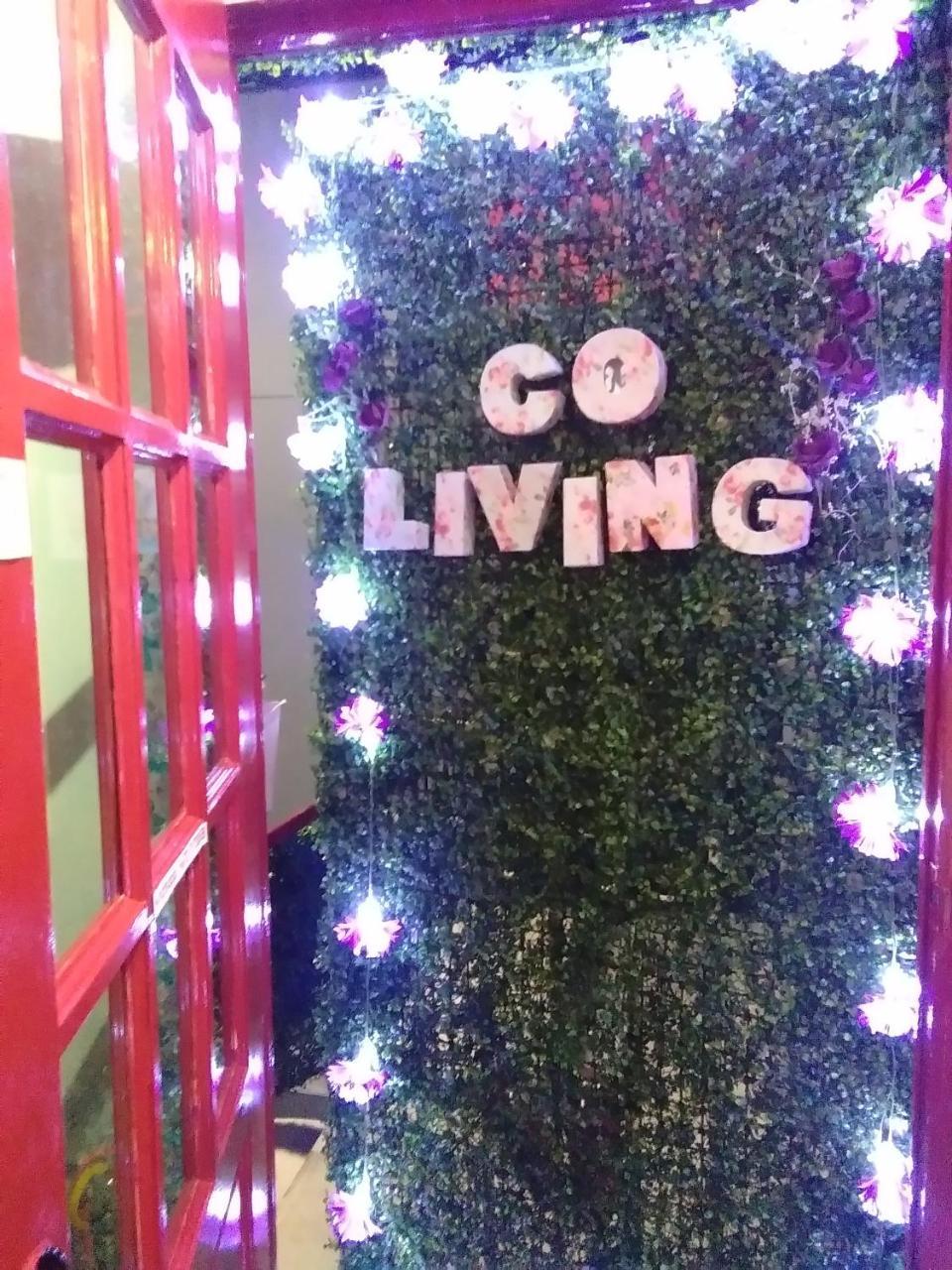 Co.Living Hostel Bandar Seri Begawan Luaran gambar