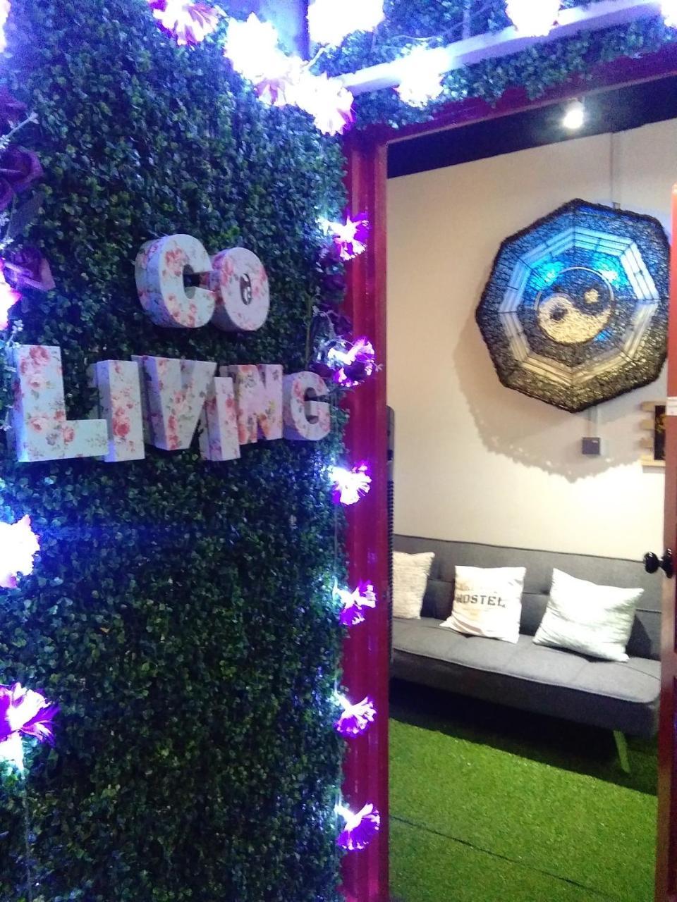 Co.Living Hostel Bandar Seri Begawan Luaran gambar