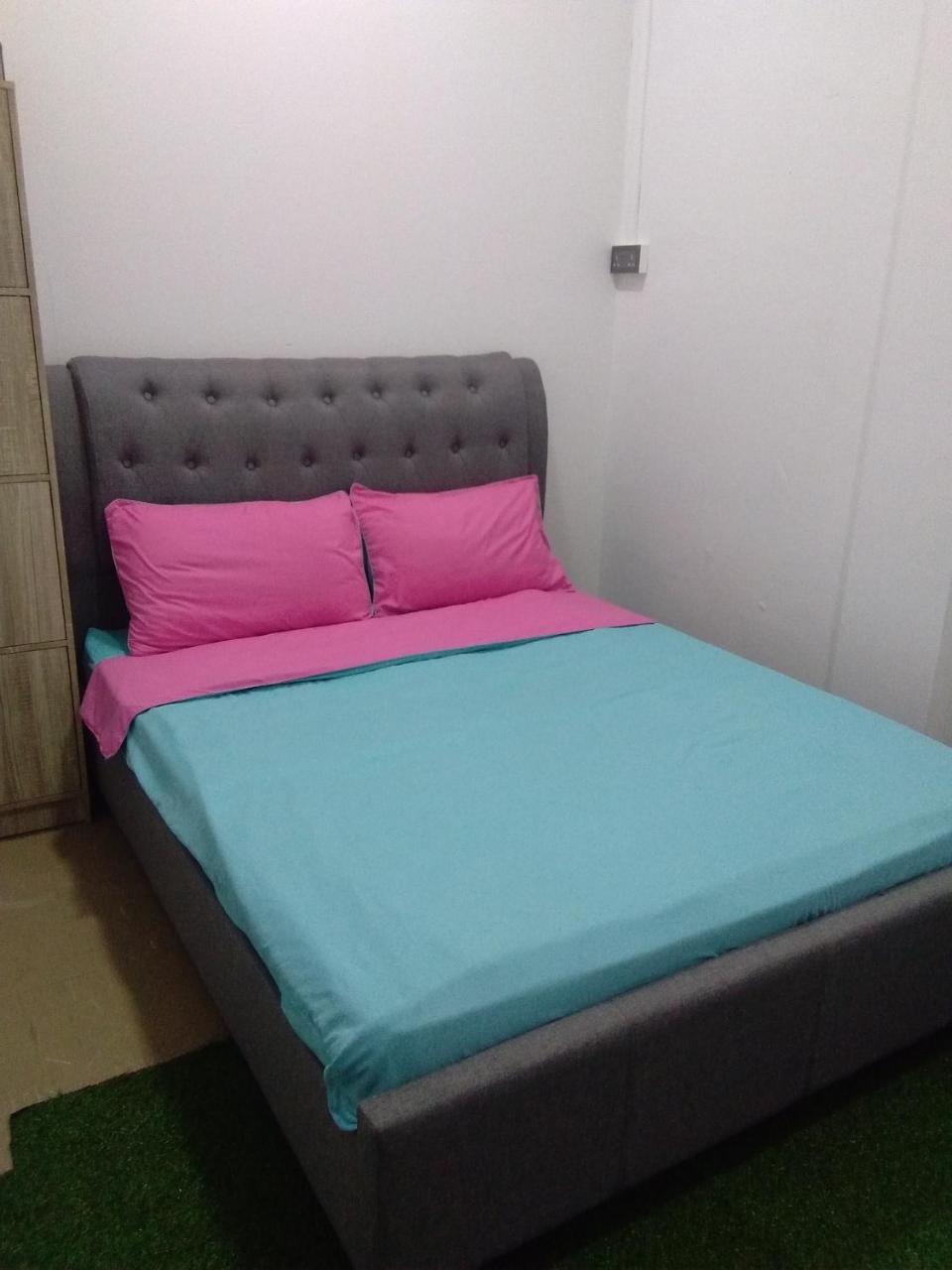 Co.Living Hostel Bandar Seri Begawan Luaran gambar