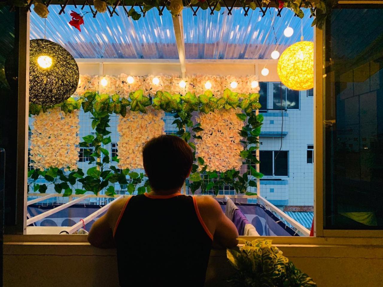 Co.Living Hostel Bandar Seri Begawan Luaran gambar