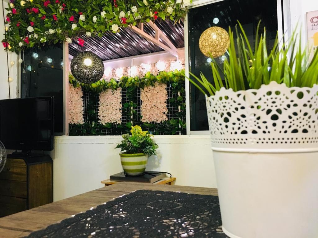 Co.Living Hostel Bandar Seri Begawan Luaran gambar